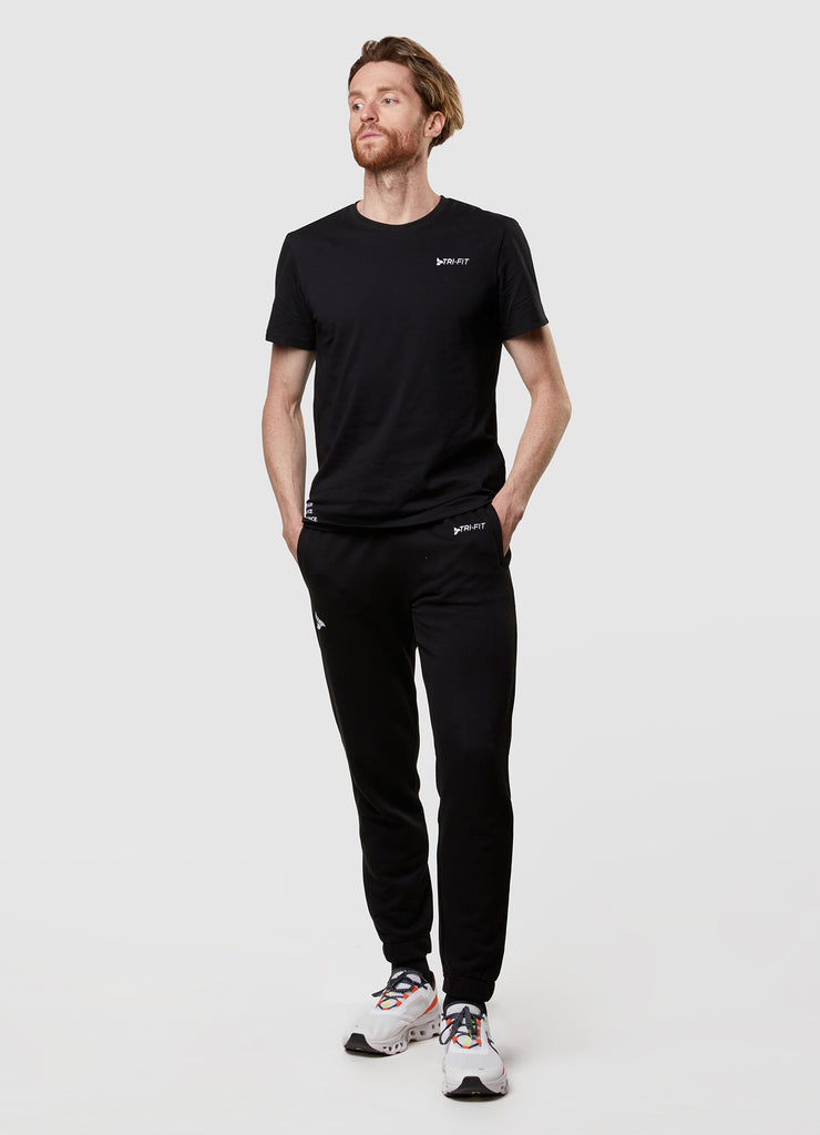 Man wearing TRI-FIT Casualwear black cotton T-Shirt.